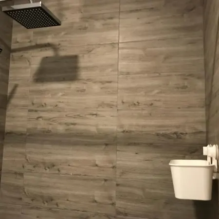 Pequeno Con Mini Piscina - No Climatizada * Valencia