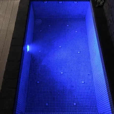 Apartment Pequeno Con Mini Piscina - No Climatizada