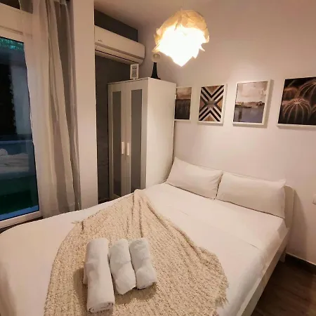 Apartment Pequeno Con Mini Piscina - No Climatizada Valencia