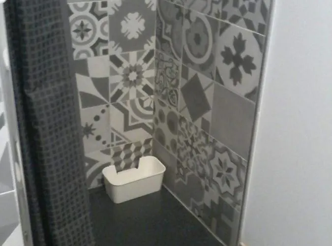 Pequeno Con Mini Piscina - No Climatizada Valencia